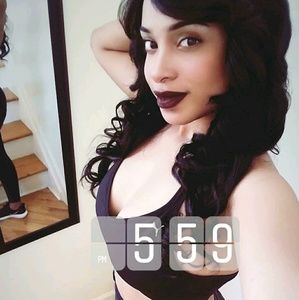 Meet your Posher, Lorissa